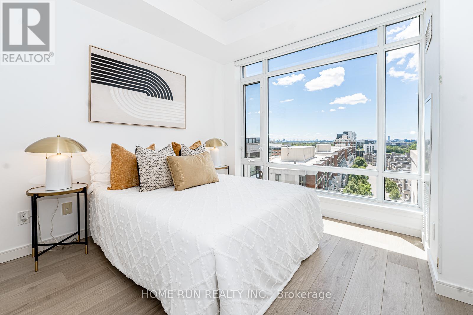 #902E 8110 BIRCHMOUNT ROAD W - 30