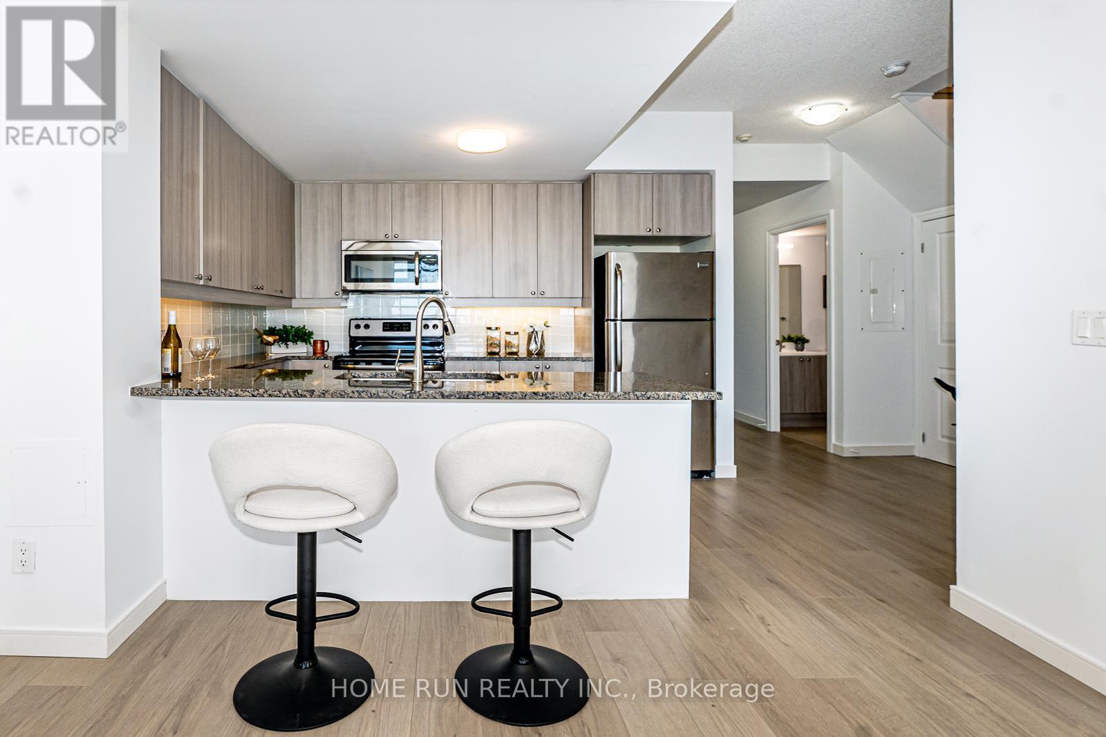 #902E 8110 BIRCHMOUNT ROAD W - 8