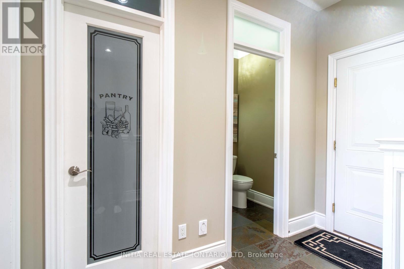 #31 515 SKYLINE AVENUE - 11