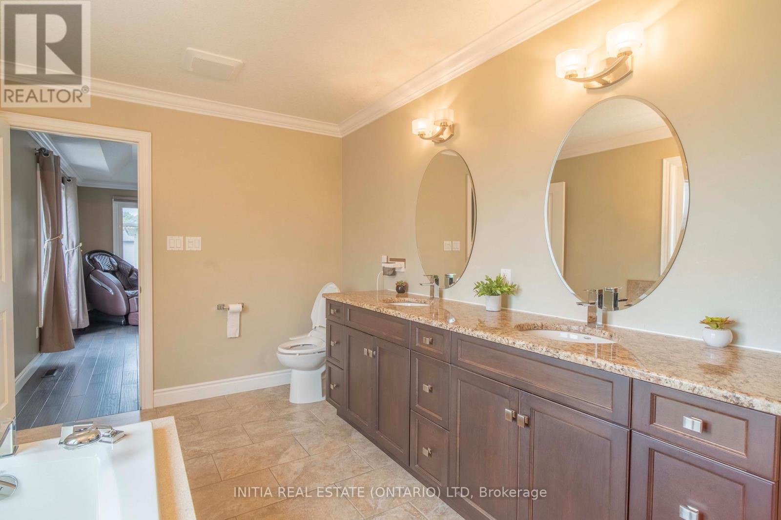 #31 515 SKYLINE AVENUE - 22