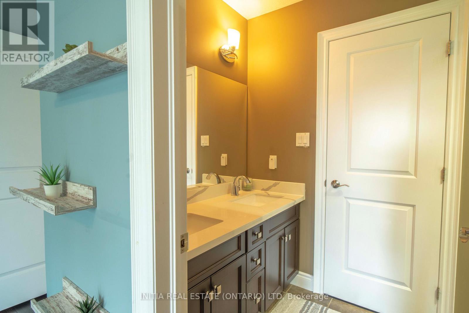 #31 515 SKYLINE AVENUE - 27
