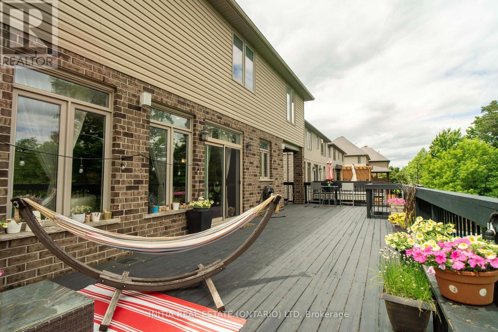 #31 515 SKYLINE AVENUE - 34