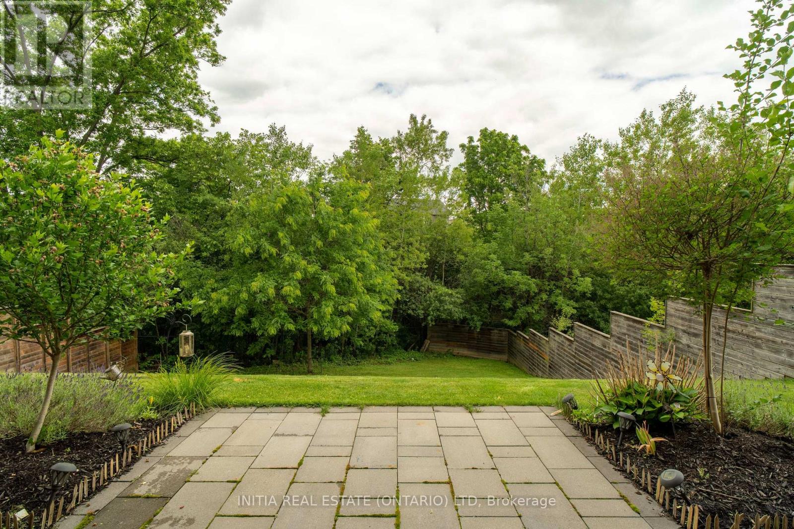 #31 515 SKYLINE AVENUE - 35