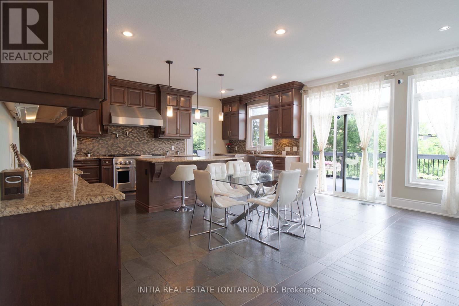 #31 515 SKYLINE AVENUE - 8