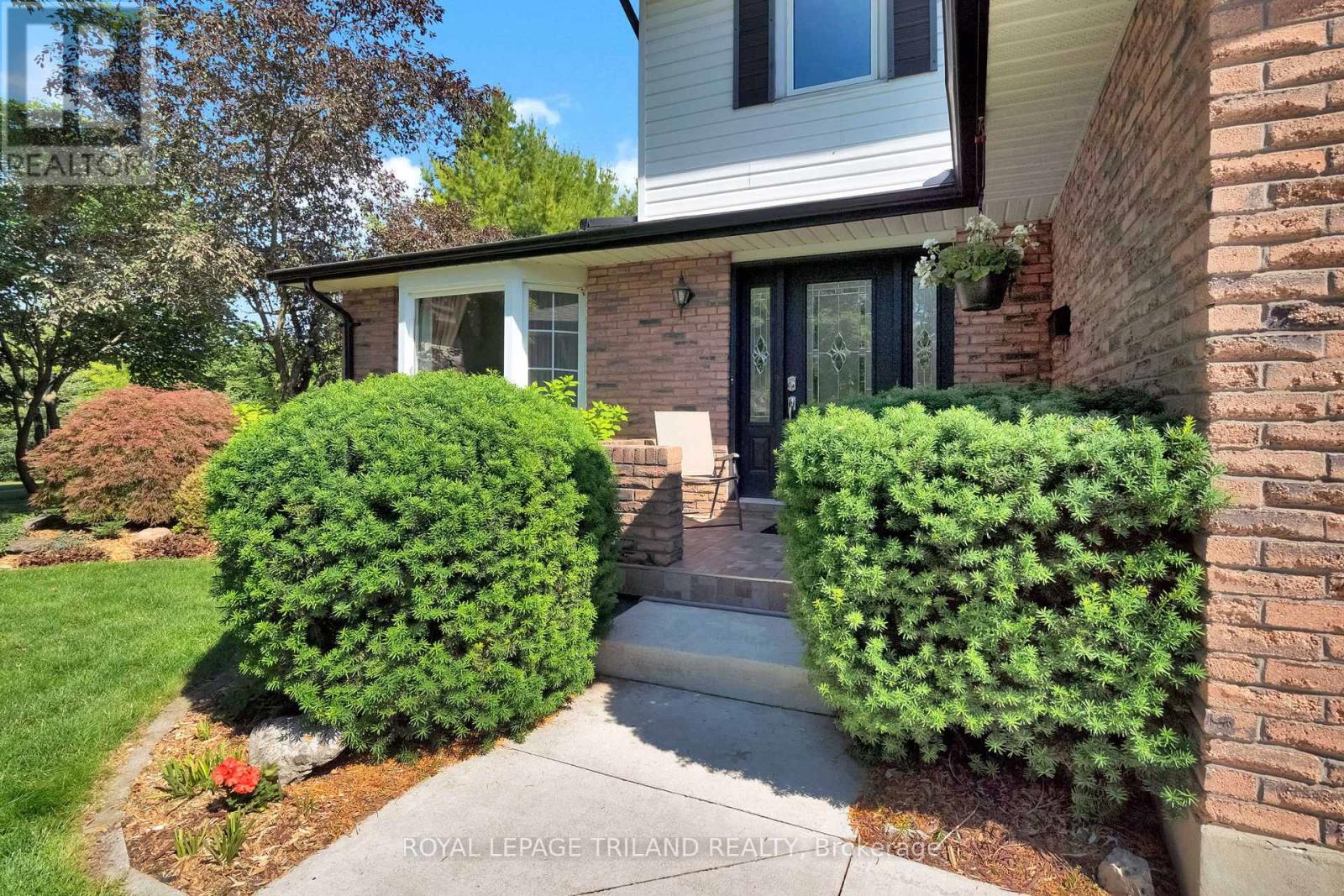 62 GARDENVALE CRESCENT - 12