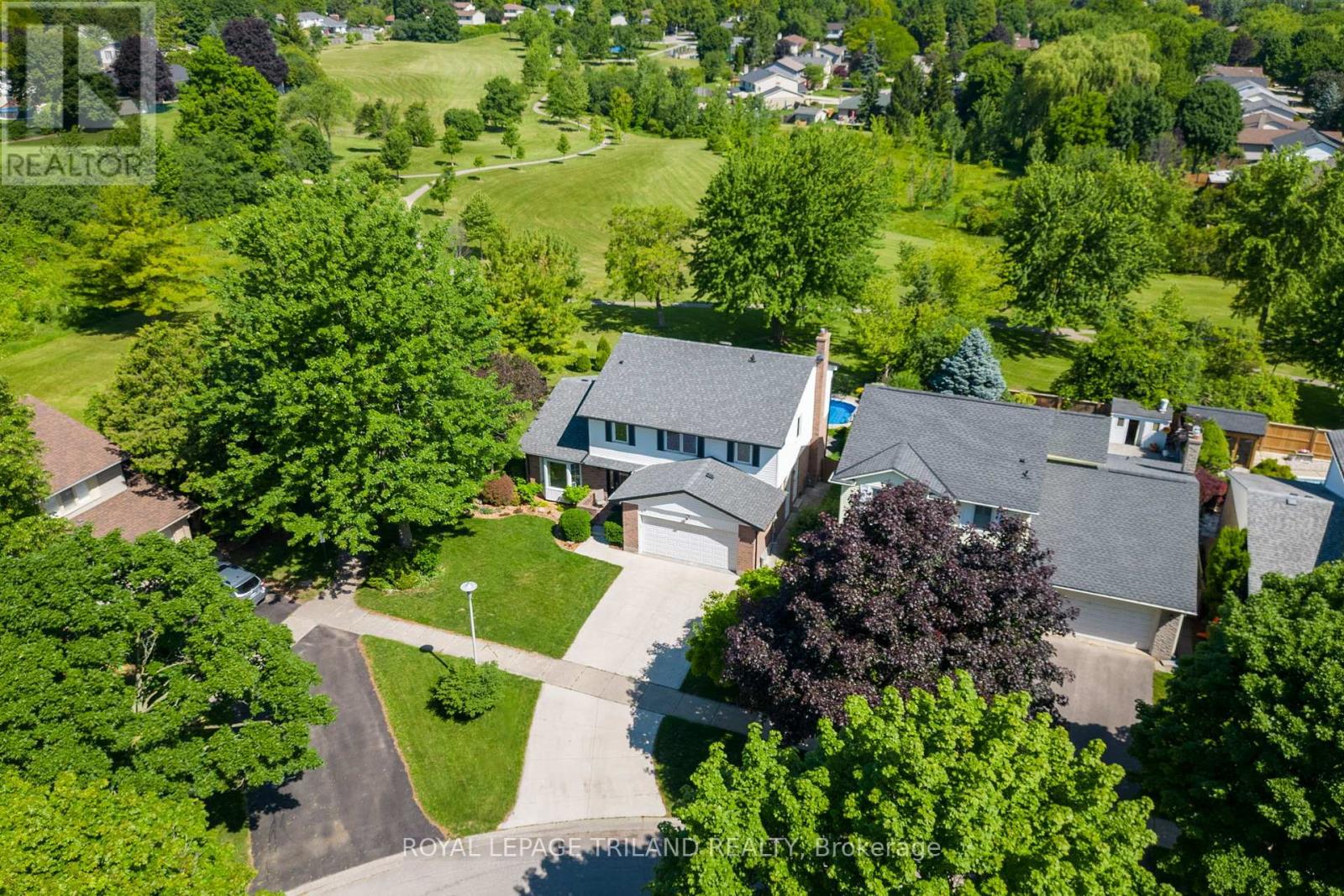 62 GARDENVALE CRESCENT - 2