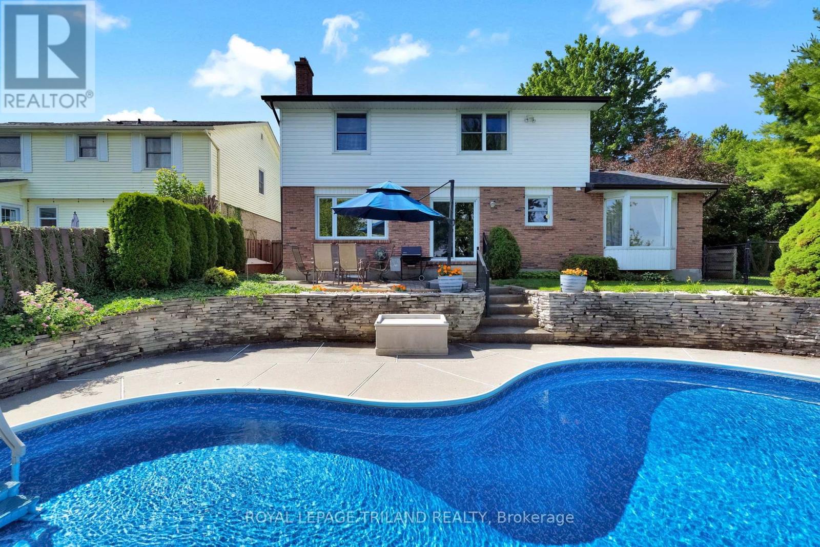62 GARDENVALE CRESCENT - 47
