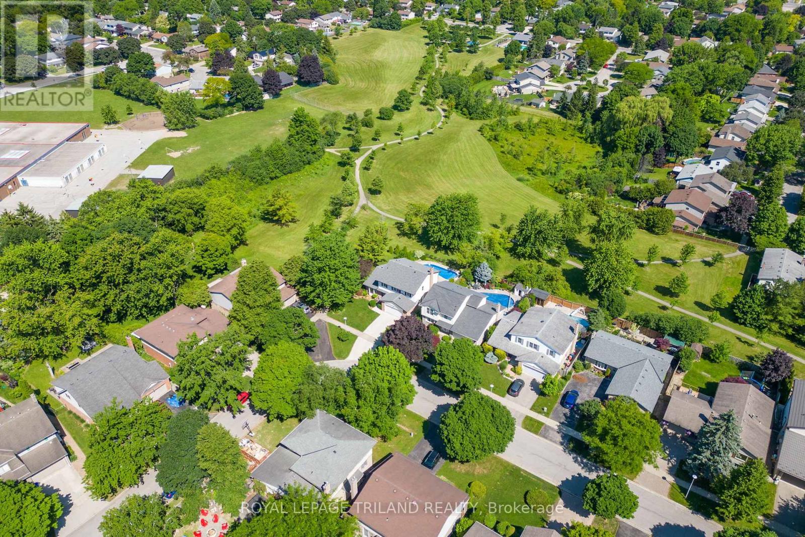 62 GARDENVALE CRESCENT - 9
