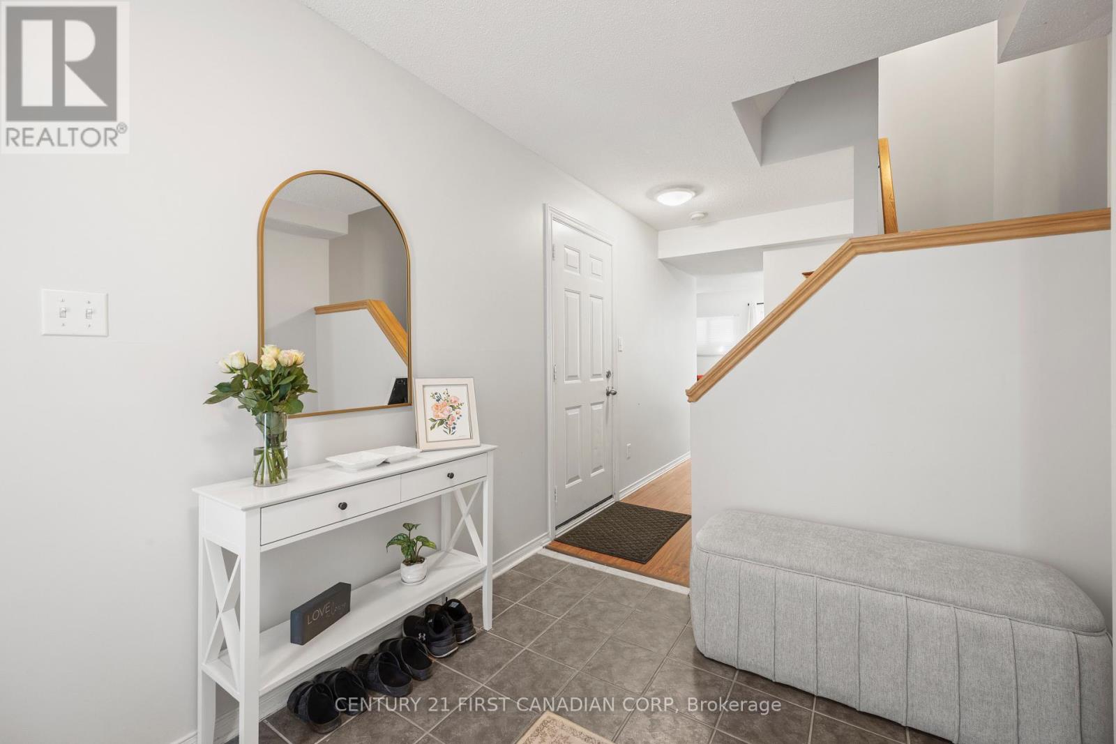 #25 9 AILSA PLACE - 11