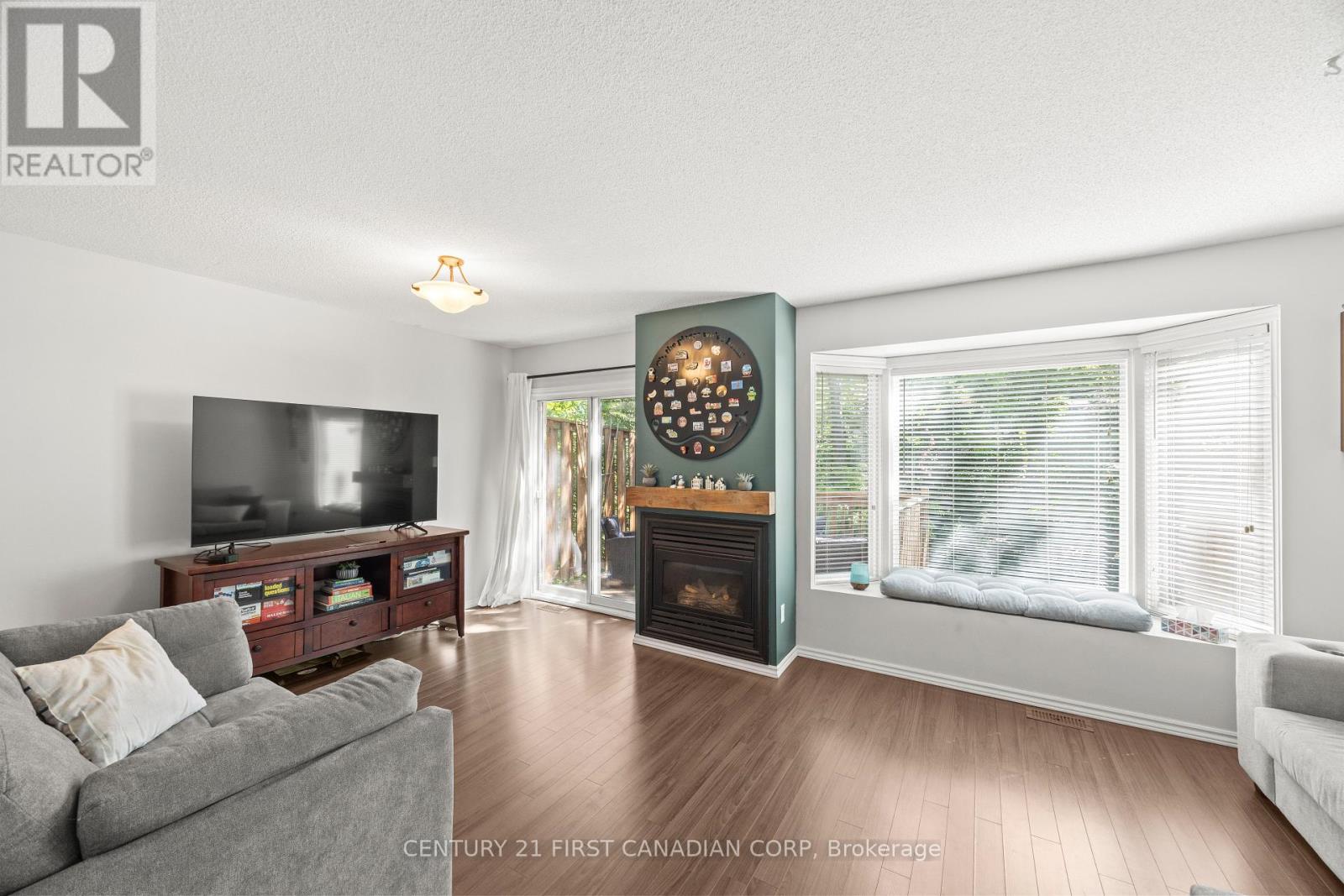 #25 9 AILSA PLACE - 17