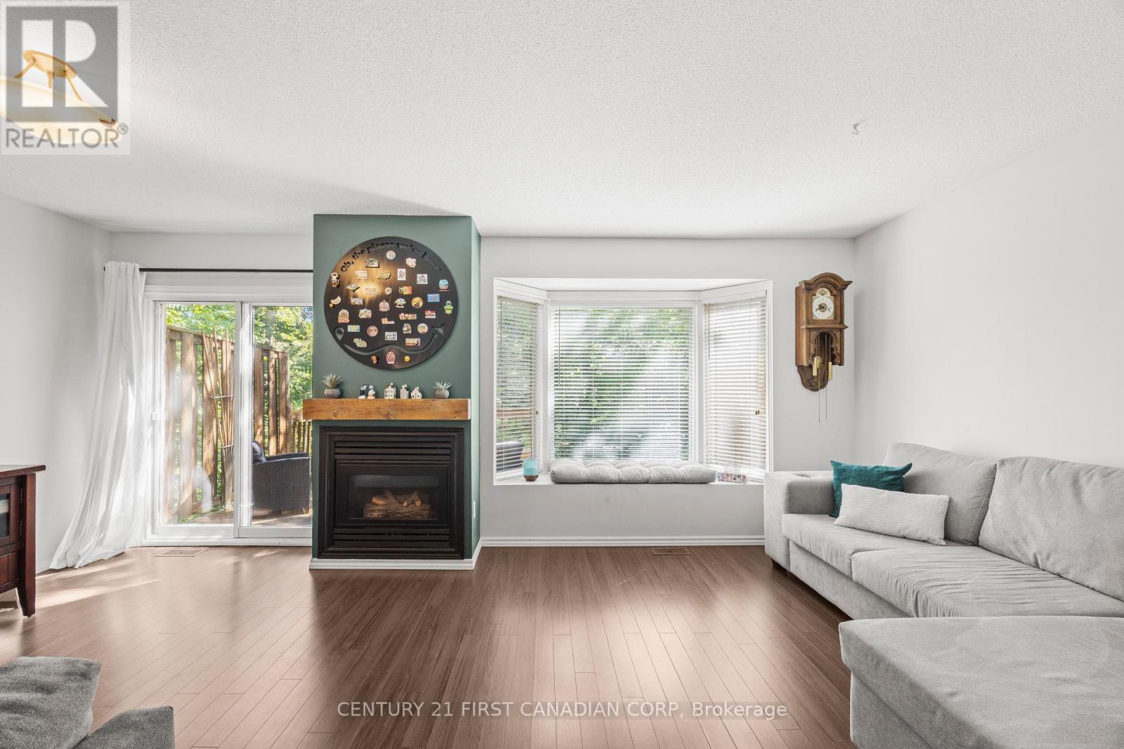 #25 9 AILSA PLACE - 18