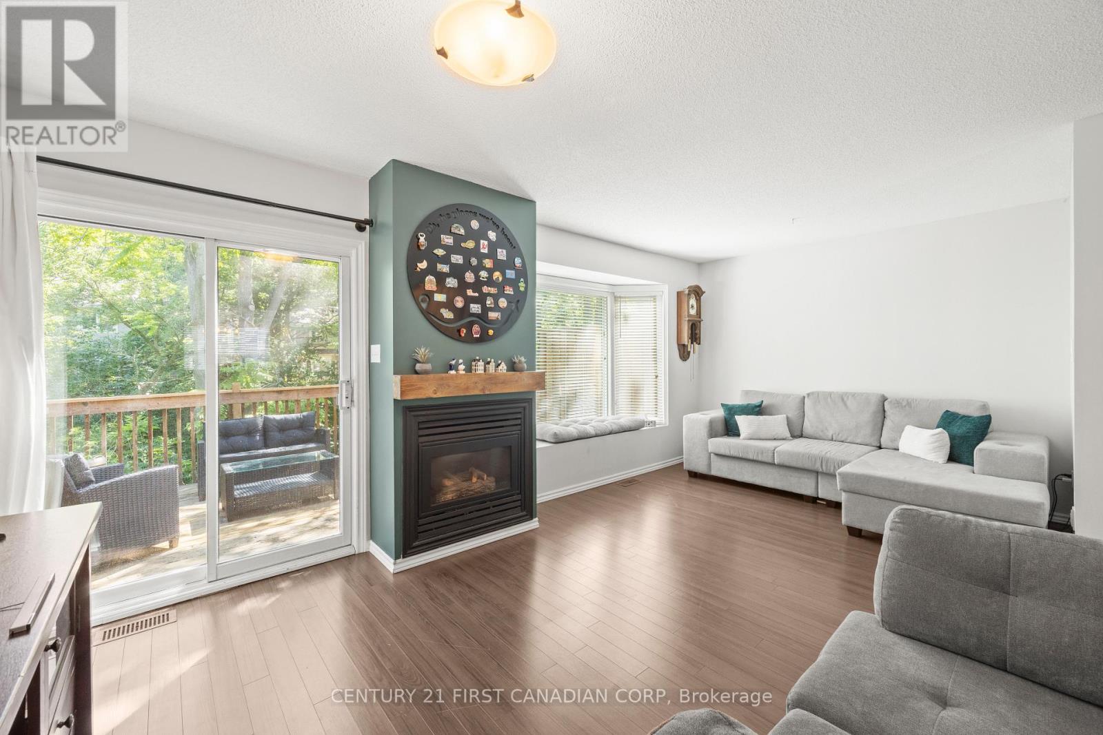 #25 9 AILSA PLACE - 19
