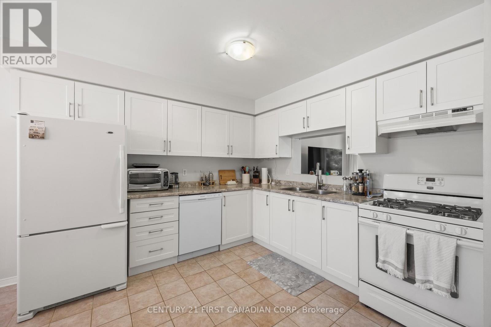 #25 9 AILSA PLACE - 21