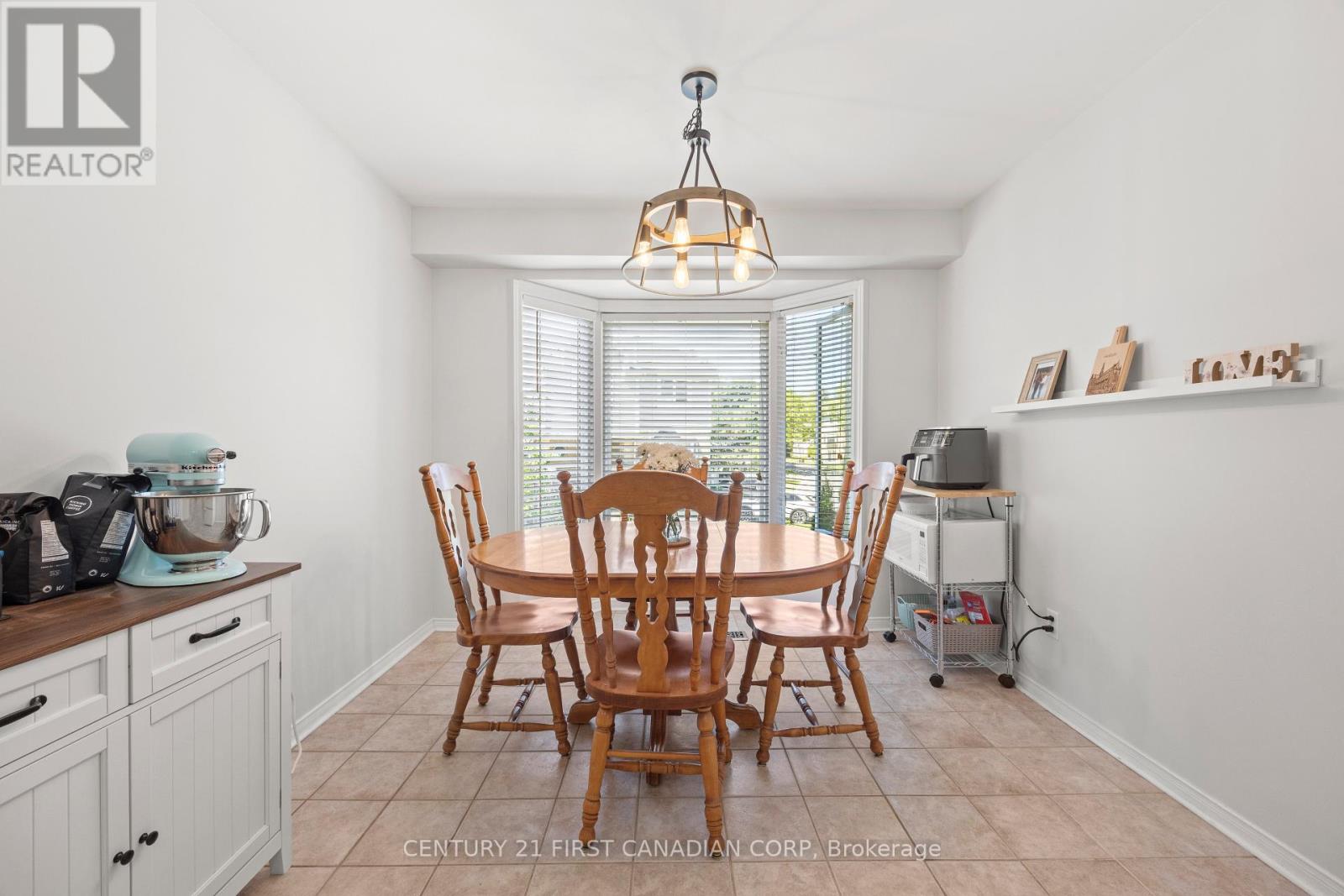 #25 9 AILSA PLACE - 24