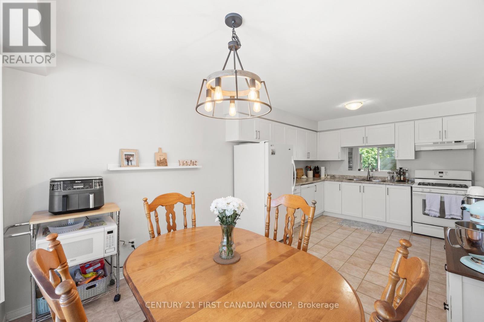#25 9 AILSA PLACE - 25