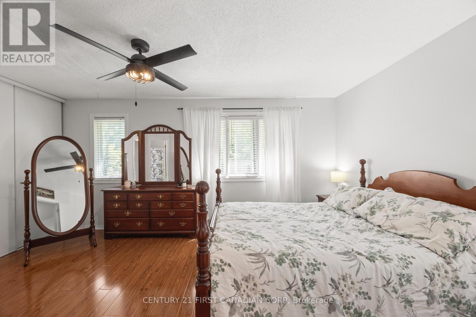 #25 9 AILSA PLACE - 29