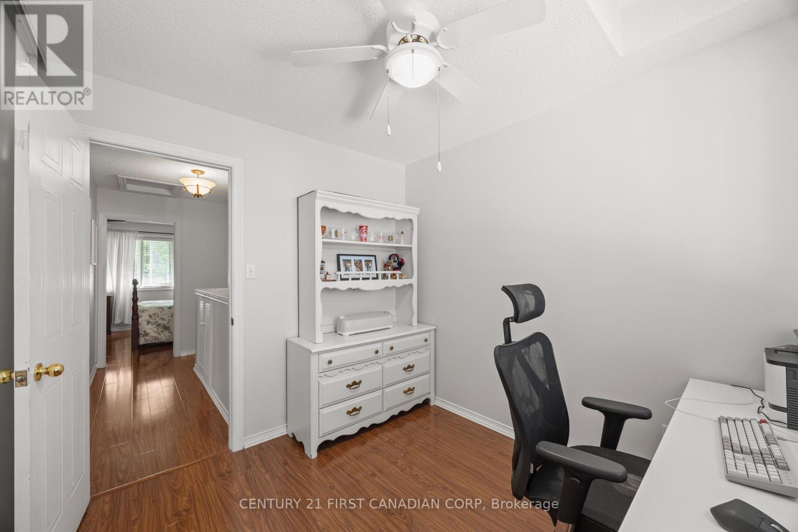 #25 9 AILSA PLACE - 38