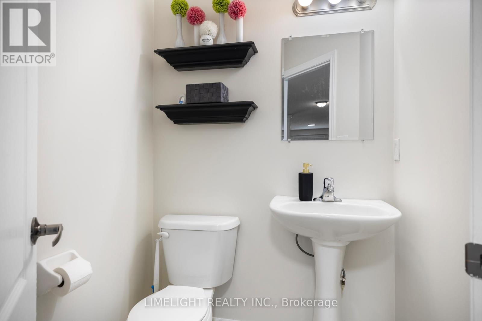 676 GUINESS WAY - 13