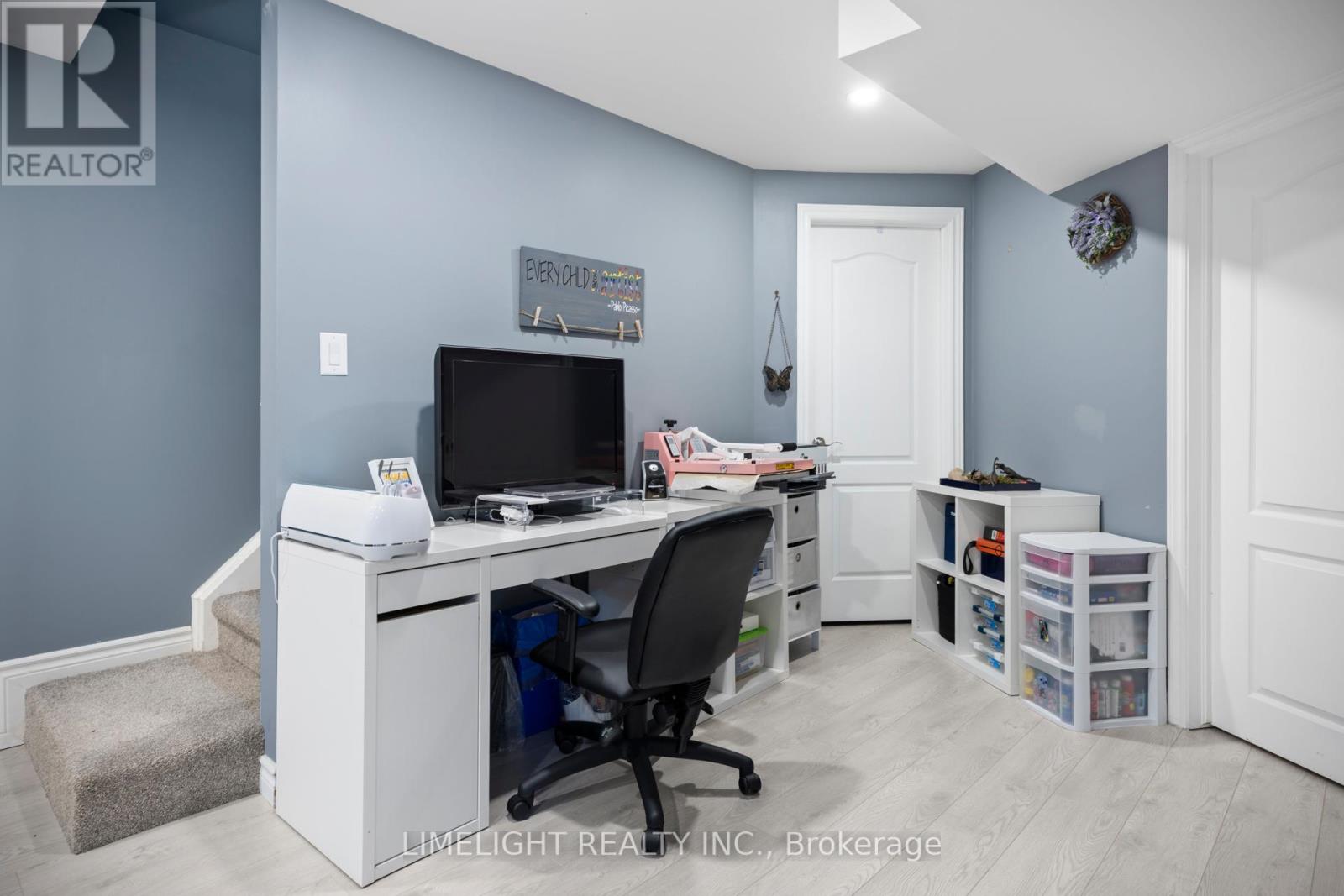 676 GUINESS WAY - 27