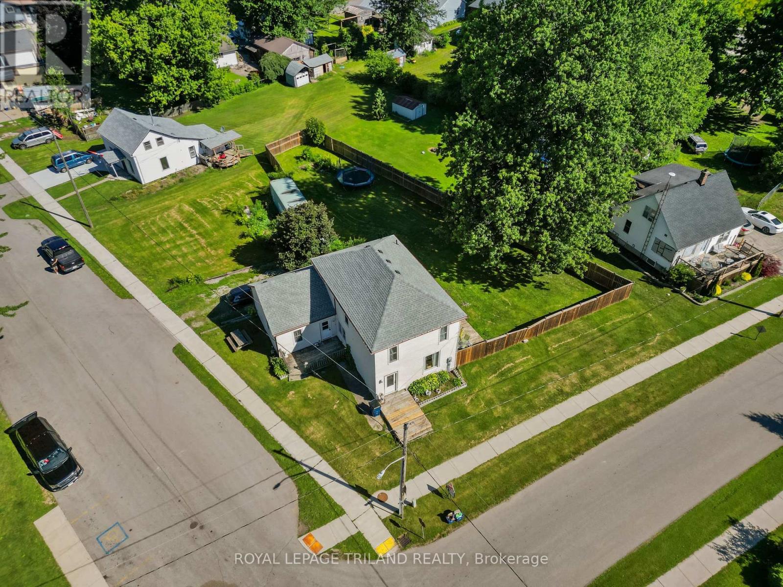 15 DUNDAS STREET - 2