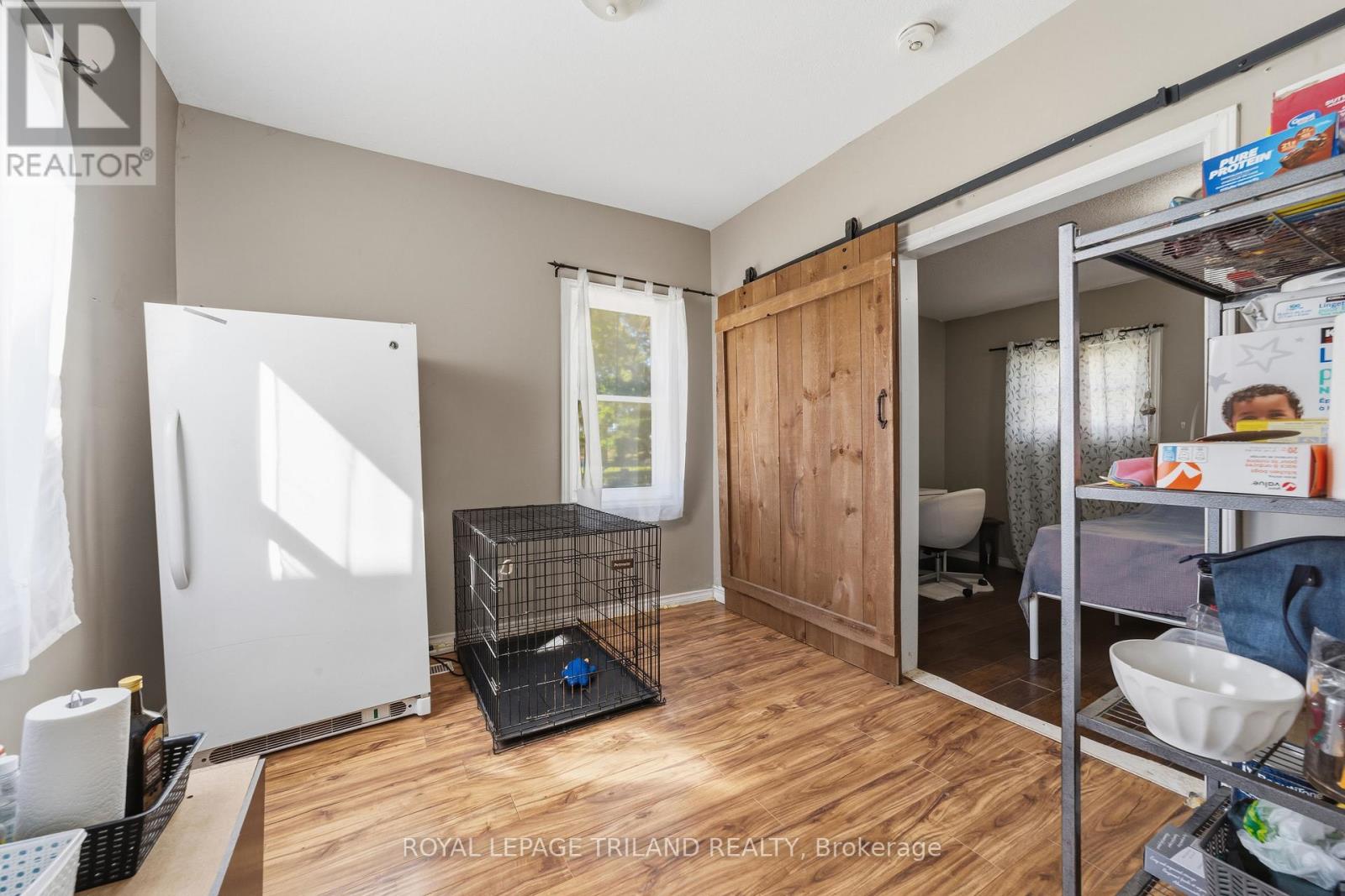 15 DUNDAS STREET - 27