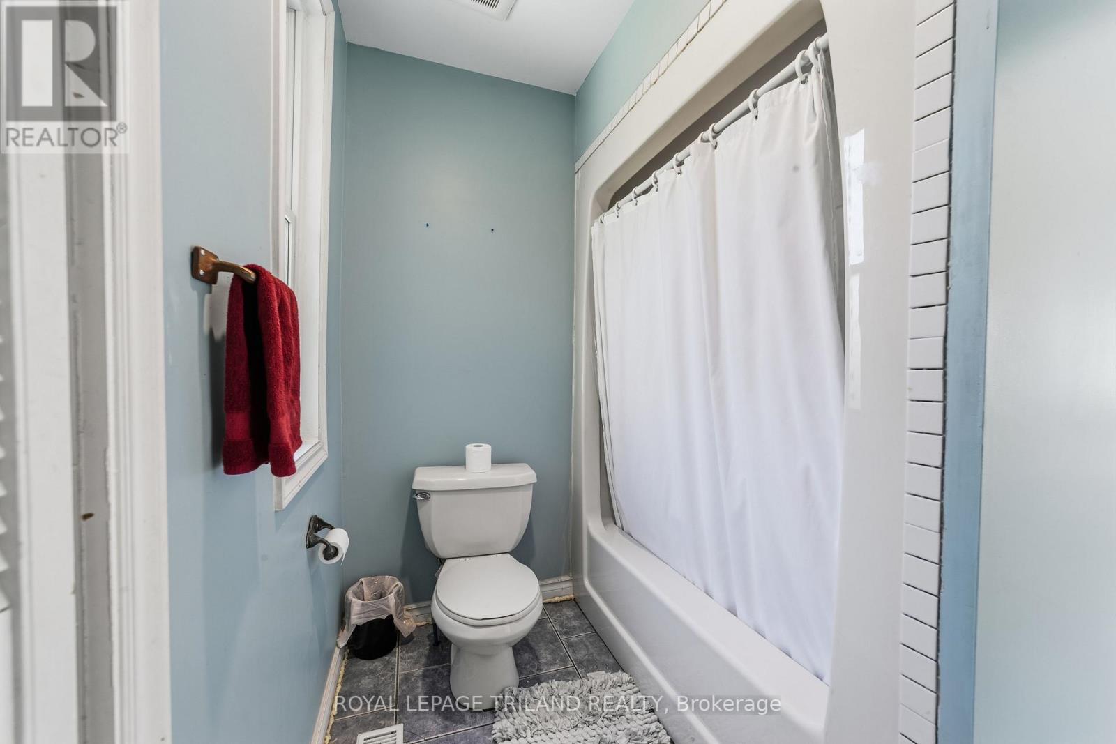 15 DUNDAS STREET - 30