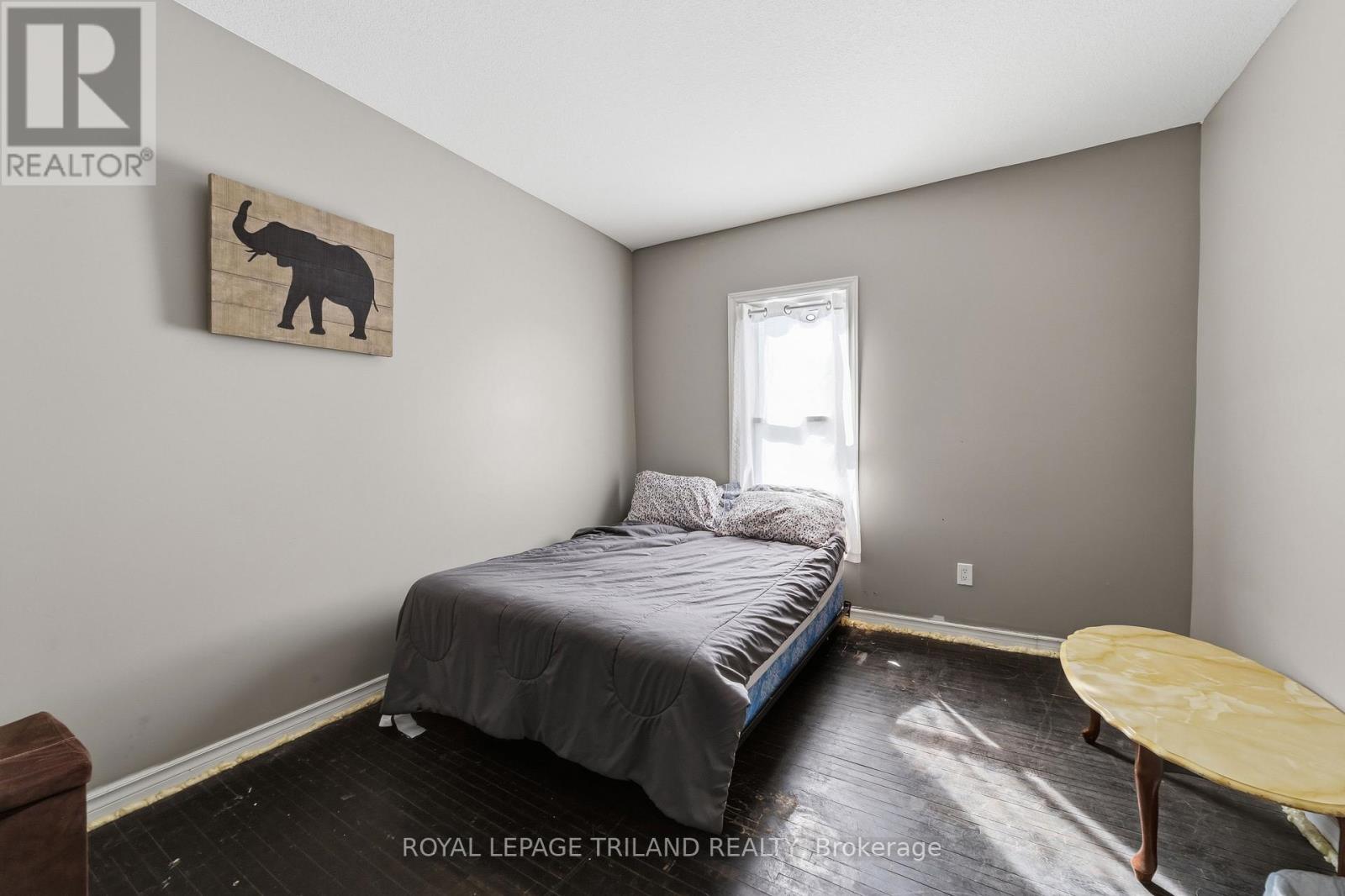 15 DUNDAS STREET - 35