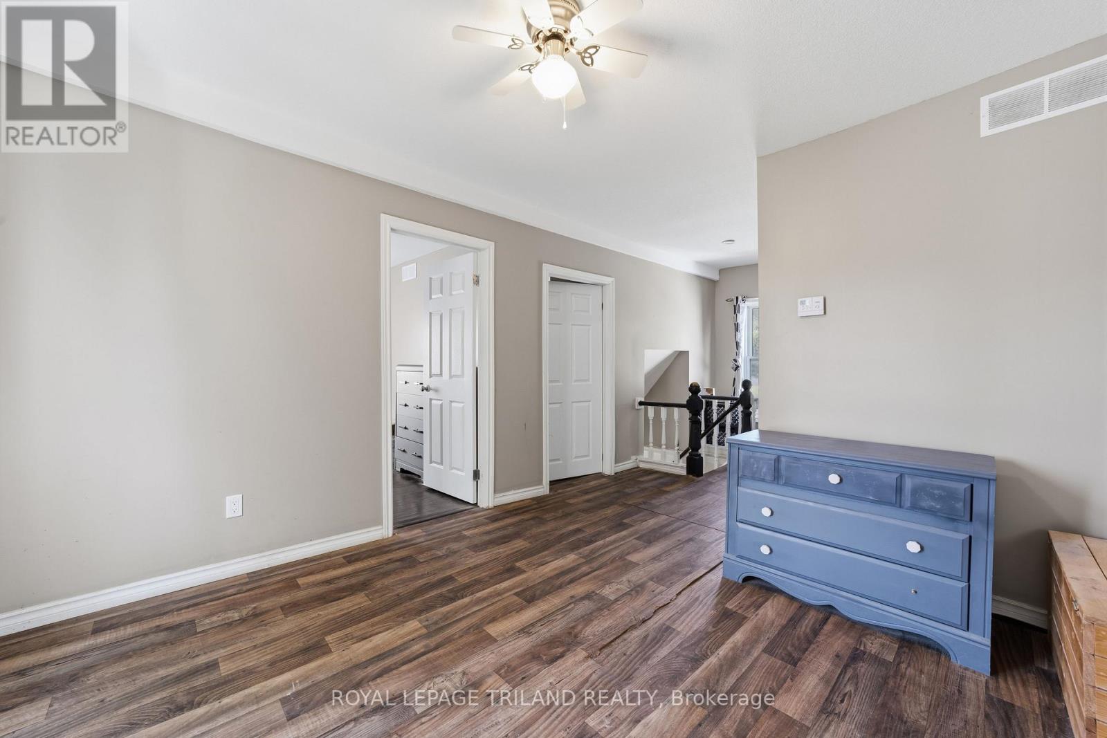 15 DUNDAS STREET - 36