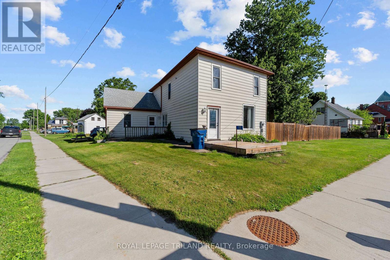 15 DUNDAS STREET - 7