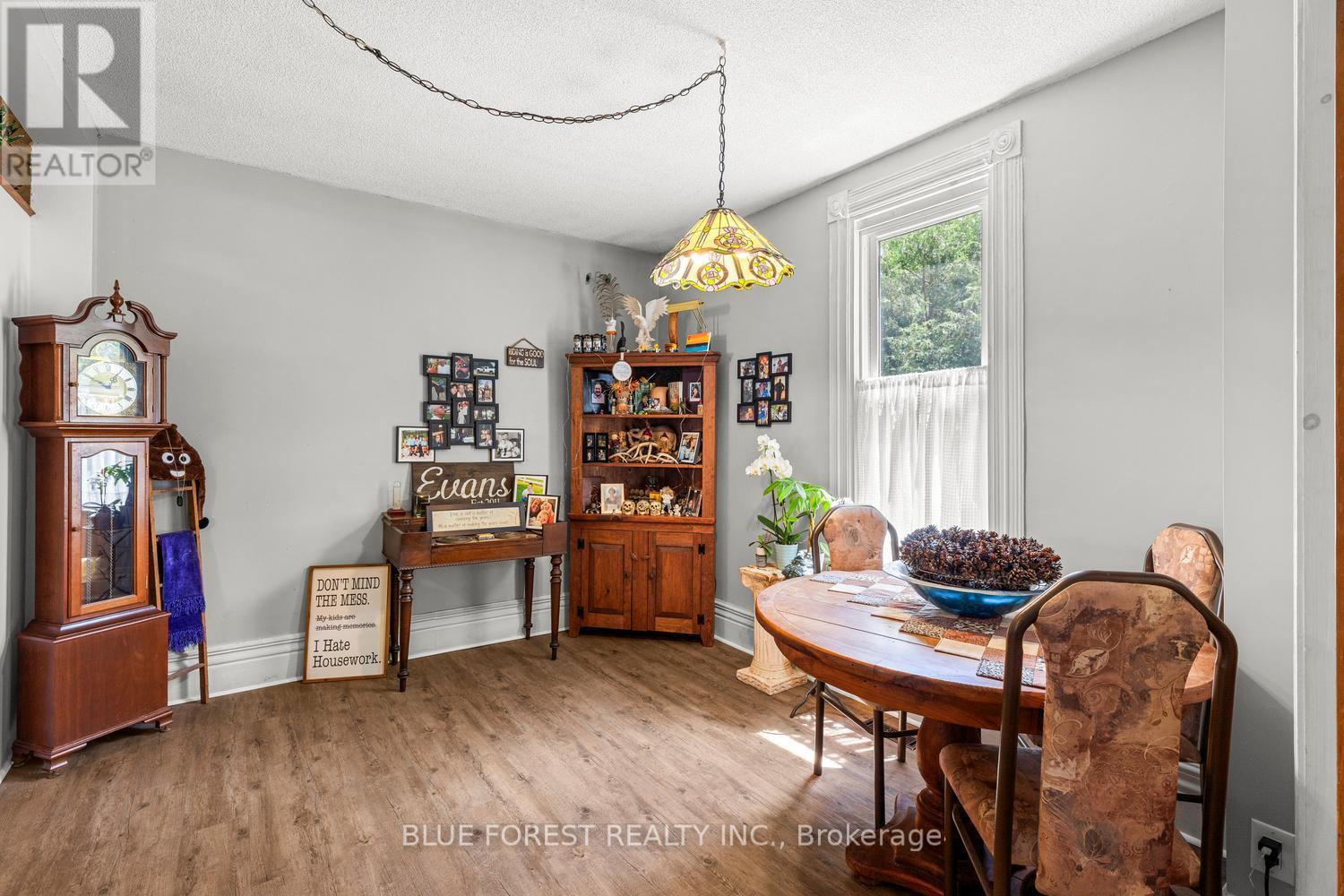 201 MARGARET STREET - 11
