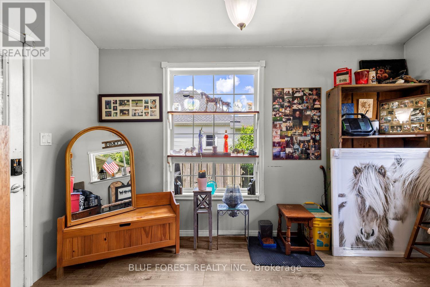 201 MARGARET STREET - 21
