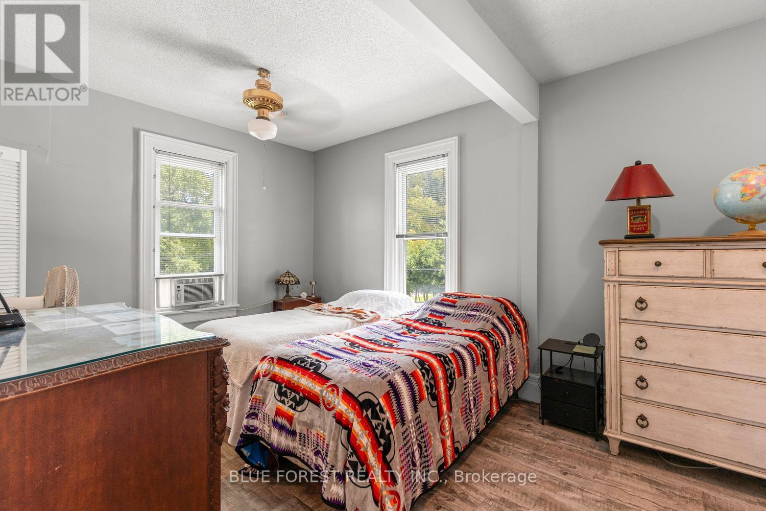 201 MARGARET STREET - 27