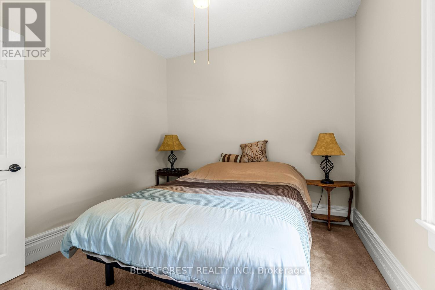201 MARGARET STREET - 30