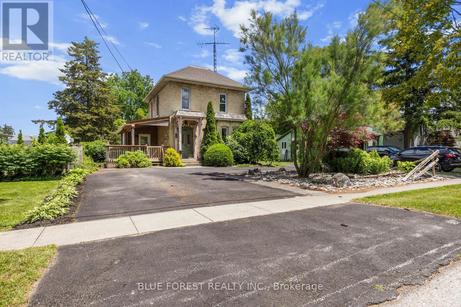 201 MARGARET STREET - 4
