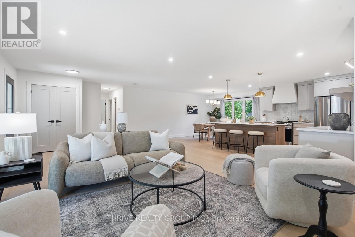744 BARCLAY ROAD - 11