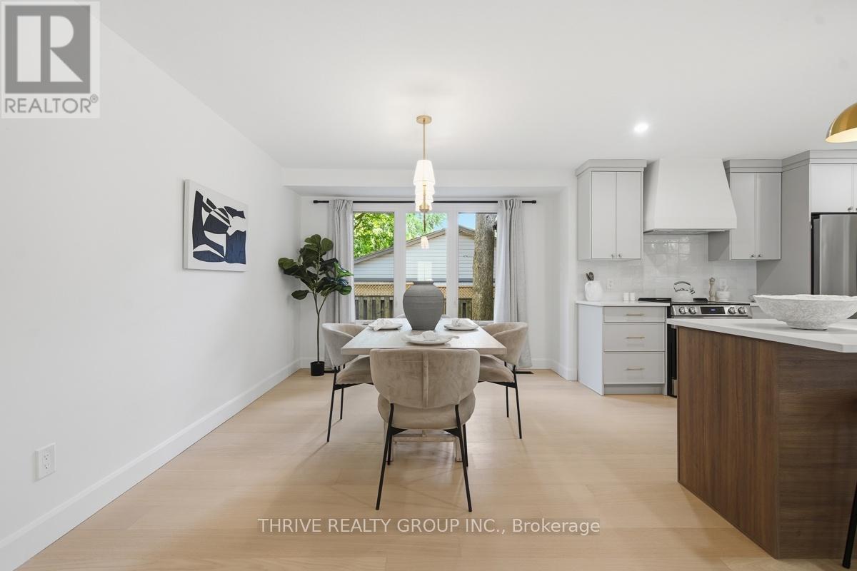 744 BARCLAY ROAD - 12