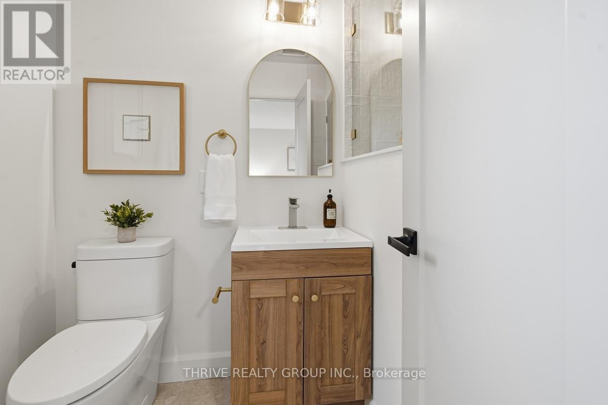 744 BARCLAY ROAD - 23
