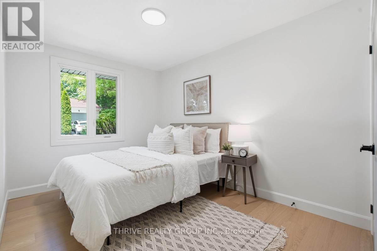 744 BARCLAY ROAD - 26