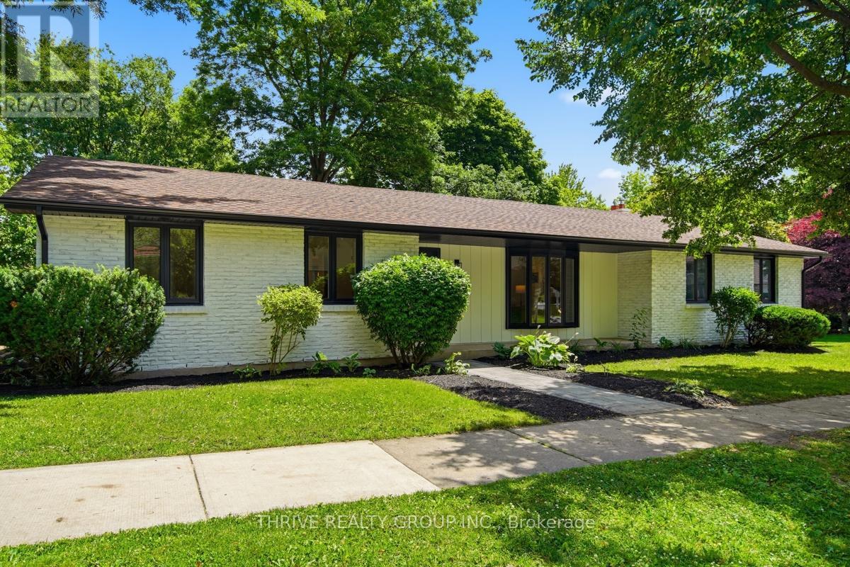 744 BARCLAY ROAD - 3