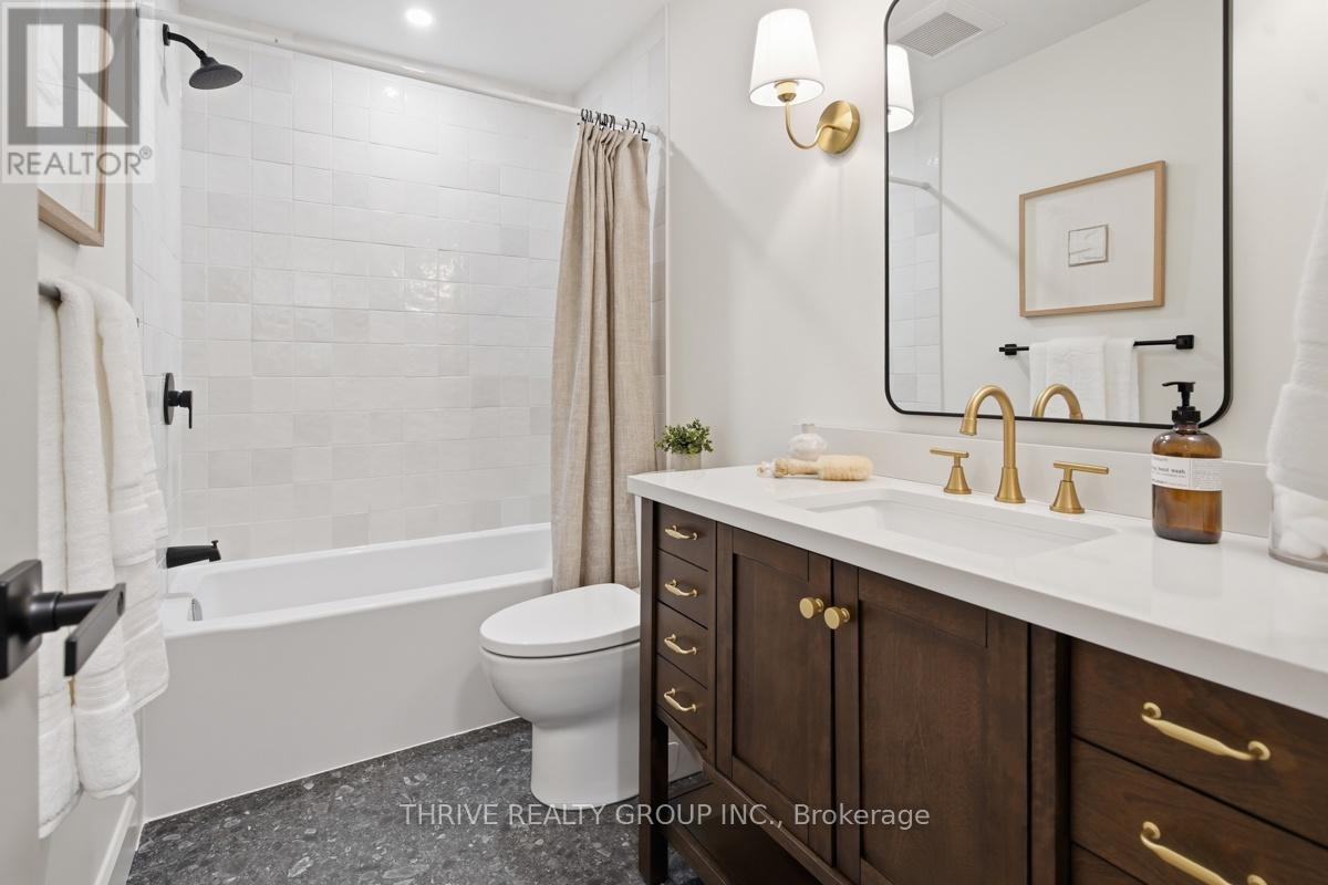 744 BARCLAY ROAD - 30