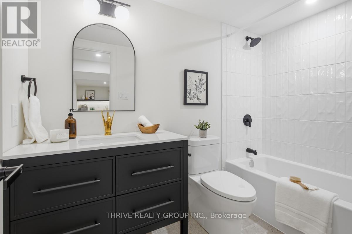 744 BARCLAY ROAD - 44