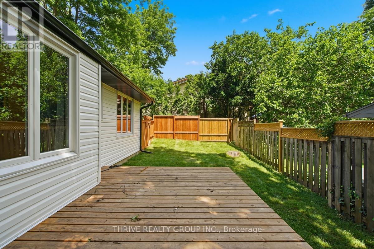 744 BARCLAY ROAD - 47