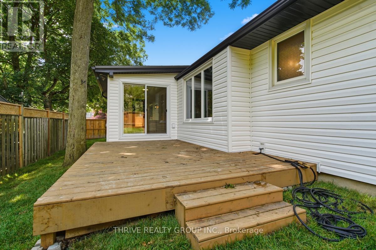 744 BARCLAY ROAD - 48