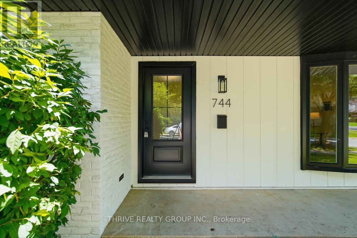 744 BARCLAY ROAD - 6