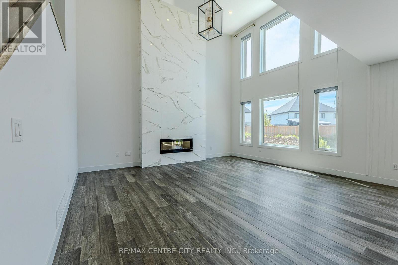 7290 SILVER CREEK CIRCLE - Image 15