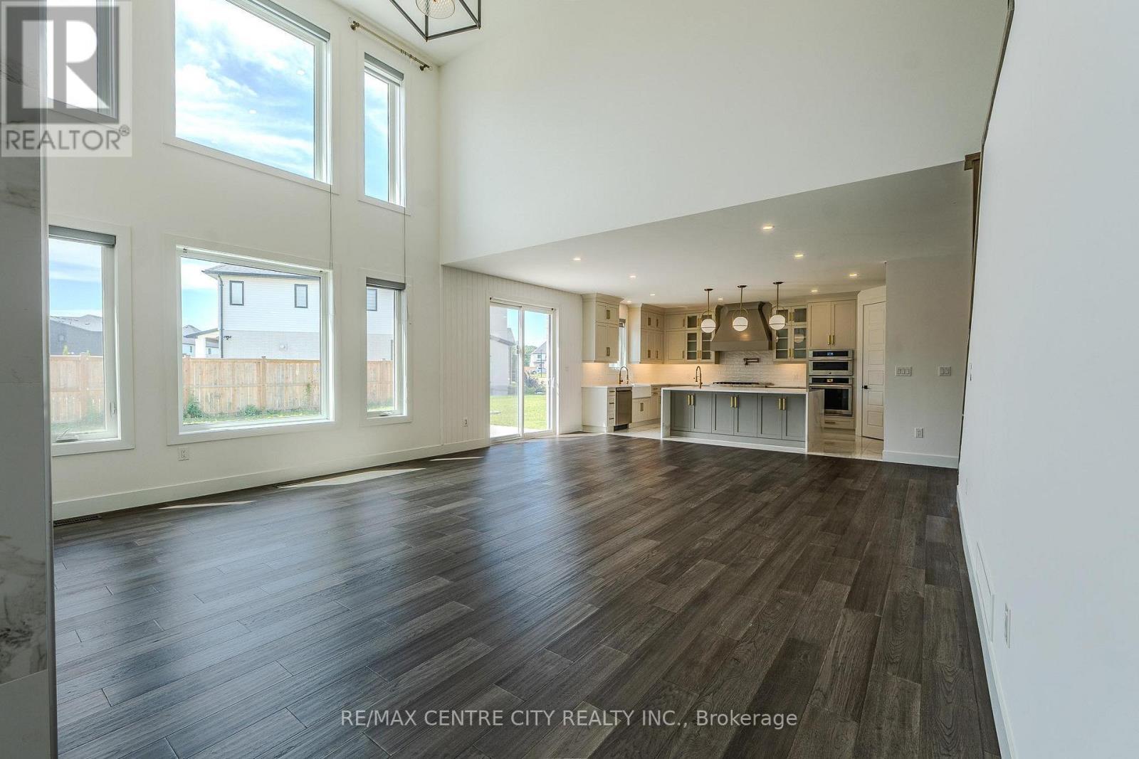 7290 SILVER CREEK CIRCLE - Image 20
