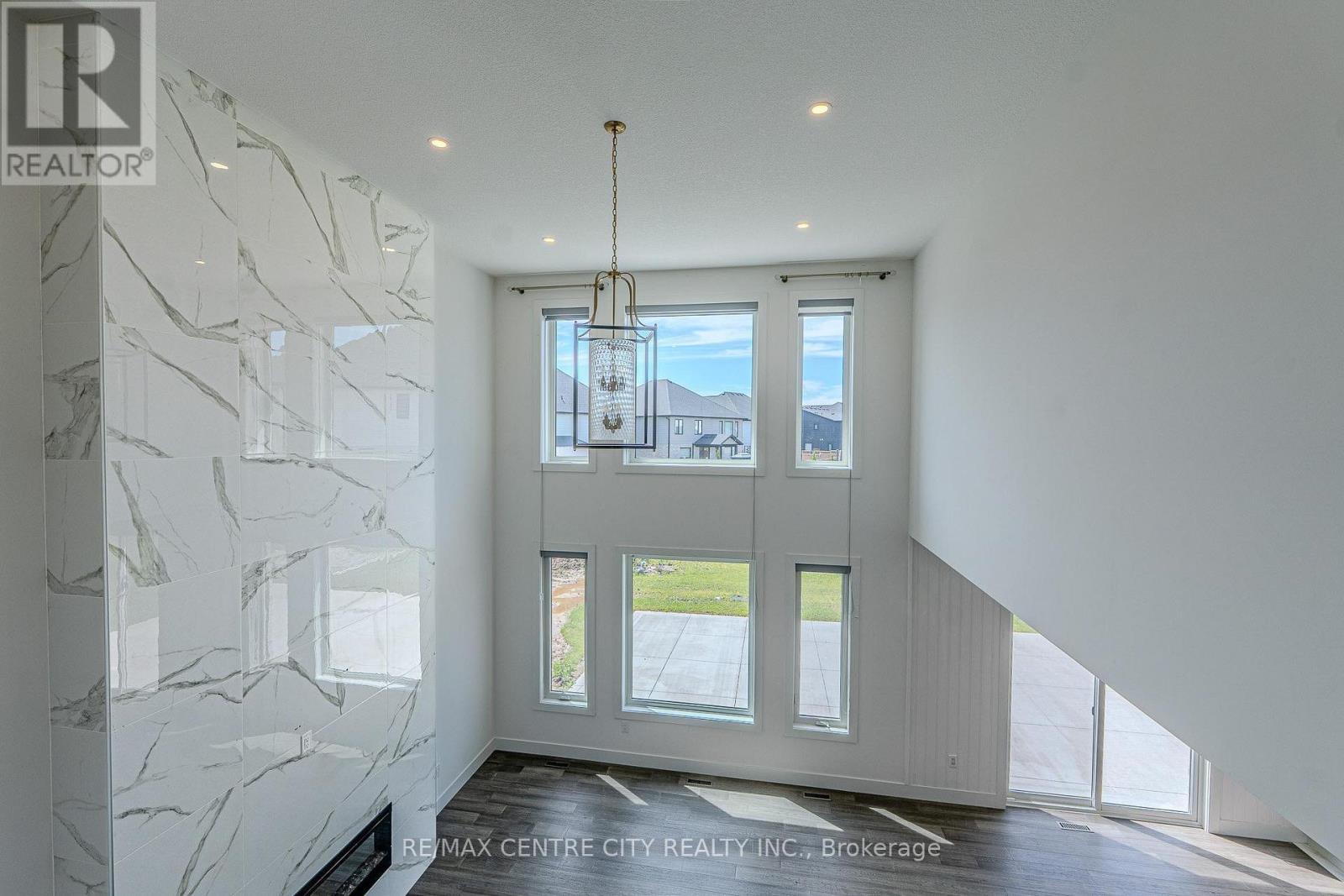 7290 SILVER CREEK CIRCLE - Image 23