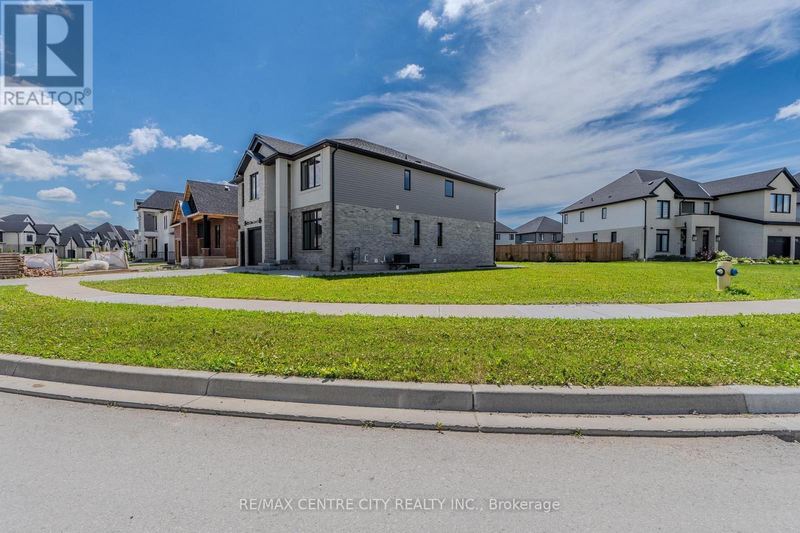 7290 SILVER CREEK CIRCLE - Image 4