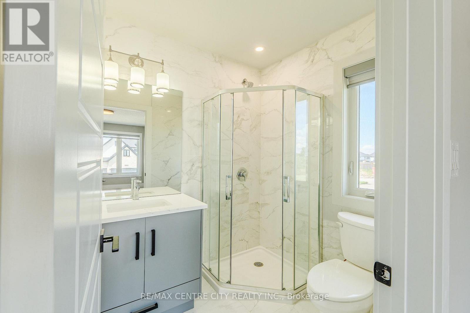 7290 SILVER CREEK CIRCLE - Image 40