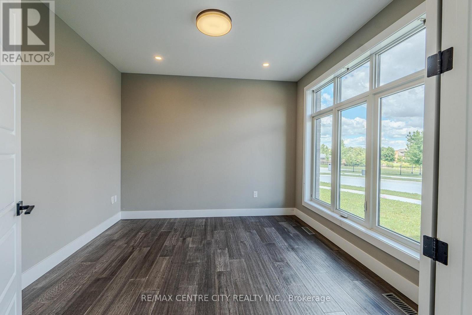 7290 SILVER CREEK CIRCLE - Image 9